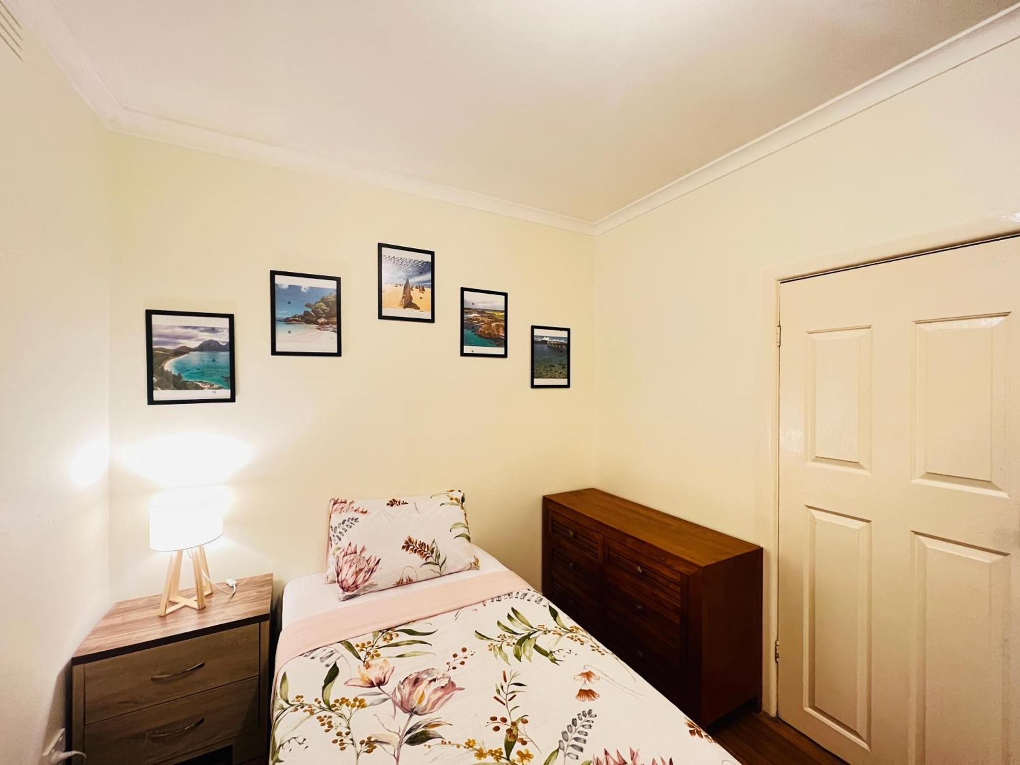 Cosy 4Br Home 15 Minutes Away From Melbourne Airport St Albans Eksteriør billede