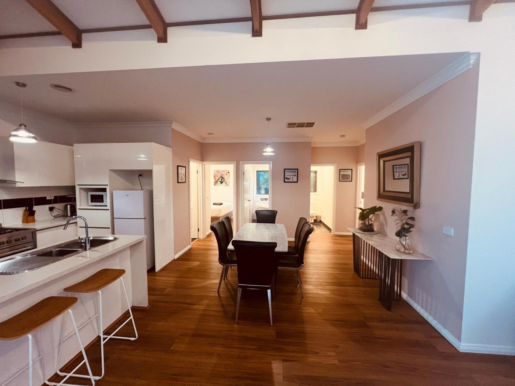 Cosy 4Br Home 15 Minutes Away From Melbourne Airport St Albans Eksteriør billede